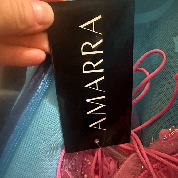 Amarra 2023 brand new prom gown never worn comes with detachable sleeves - Picture 3 of 3